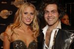 Amsterdam 17 februari 2012
Premiere Saturday night fever in Carre.
Paul Turner met danseres
Peter Smulders bv