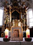 Innsbruck en Lech 18 februari 2012
Prins Friso ligt in het universitair ziekenhuis na zijn ongeluk met lawine in Lech.
Koningin Beatrix en zijn vrouw Prinses Mabel Wisse Smit zoeken hem op. Foto Friso in kerk met kaarsjes
Peter Smulders bv