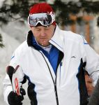 Lech 19 februari 2012
Prinses Maxima arriveert bij hotel Post met prinses Luana en Zaria (rose pak en groene helm) en Prins Willem Alexander en prinses Amalia Ariane en Alexia.
Peter Smulders bv