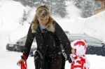 Lech 19 februari 2012
Prinses Maxima Prins Willem Alexander Prinses laurentien Prins Constantin Prinses Mabel Wisse Smit en de prinsesjes Amalia Ariane Alexia Eloise Claus Cazimir Luana en Zaria gaan skien en vertrekken bij Hotel Post.
Peter Smulders bv
