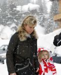 Lech 19 februari 2012
Prinses Maxima Prins Willem Alexander Prinses laurentien Prins Constantin Prinses Mabel Wisse Smit en de prinsesjes Amalia Ariane Alexia Eloise Claus Cazimir Luana en Zaria gaan skien en vertrekken bij Hotel Post.
Peter Smulders bv