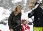 Lech 19 februari 2012
Prinses Maxima Prins Willem Alexander Prinses laurentien Prins Constantin Prinses Mabel Wisse Smit en de prinsesjes Amalia Ariane Alexia Eloise Claus Cazimir Luana en Zaria gaan skien en vertrekken bij Hotel Post.
Peter Smulders bv