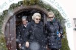 Lech 19 februari 2012
Koningin Beatrix en prinses Mabel Wisse Smit vertrekken vanuit hotel Post met BMW X5 van politie naar ziekenhuis in Innsbruck waar Prins Friso ligt na zijn ski ongeluk.
Peter Smulders bv