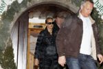 Lech 19 februari 2012
Prinses mabel Wisse Smit en Prins Willem Alexander vertrekken vanuit Hotel Post naar het ziekenhuis in Innsbruck waar Prins Friso ligt na zijn skiongeluk.
Peter Smulders bv