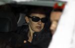 Lech 19 februari 2012
Prinses mabel Wisse Smit en Prins Willem Alexander vertrekken vanuit Hotel Post naar het ziekenhuis in Innsbruck waar Prins Friso ligt na zijn skiongeluk.
Peter Smulders bv