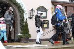 Lech 19 februari 2012
Prinses Maxima Prins Willem Alexander Prinses laurentien Prins Constantin Prinses Mabel Wisse Smit en de prinsesjes Amalia Ariane Alexia Eloise Claus Cazimir Luana en Zaria gaan skien en vertrekken bij Hotel Post.
Peter Smulders bv
