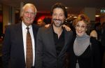 Hoofddorp 6 februari 2012
Premiere eten met vrienden met oa Rick Engelkes Lone v Roosendaal Miryanna v Reeden en Kees Boot in de schouwburg van Hoofddorp. Rick met zijn ouders
Peter Smulders bv