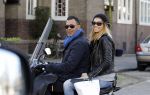 Amsterdam 11 maart 2012
Ruud en Estelle Gullit op Vespa Scooter.
Peter Smulders bv