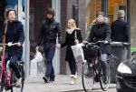 Amsterdam 5 maart 2012
Simon Keizer en zijn vriendin Annemarie aan het winkelen op de pc hooftstraat.
Peter Smulders bv