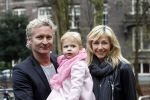 Amsterdam 18 maart 2012
Wendy v Dijk en Erland Galjaard met dochter Lizzy bij de babyshower van Nicolette v Dam.
Peter Smulders bv