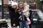 Amsterdam 30 januari 2012
Wesly Bronkhorst met vriendin Renee en dochter.
Peter Smulders bv