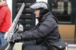 Amsterdam 17 maart 2012
Willem holleeder op vespa scooter in Amsterdam. Het zijn de eerste foto's in Amsterdam na zijn vrijlating.
Fototo's Edwin Smulders/Ferry de Kok