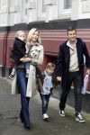 Amsterdam 18 maart 2012
Babyshower Nicolette v Dam en Bas Smit bij Artis. Winston Gerschtanowitz met Renate Verbaan en kinderen
Peter Smulders bv