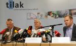 Innsbruck 24 februari 2012
Dr Wolfgang Koller geeft persconferentie over gezondheidstoestand Prins Friso.
Peter Smulders bv