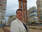 Benidorm, 7 Maart 2013
Andy de Wit ( Ad v d Hurk) voor en optreden in Cafe Rest. 
De Blauwe Walvis
Foto Peter Smulders BV