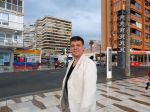 Benidorm, 7 Maart 2013
Andy de Wit ( Ad v d Hurk) voor en optreden in Cafe Rest. 
De Blauwe Walvis
Foto Peter Smulders BV