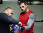 Oostzaan 11 maart 2013
Persconferentie en training Badr Hari bij Mike's gym.
Peter Smulders bv