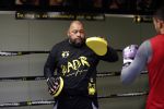 Oostzaan 11 maart 2013
Persconferentie en training Badr Hari bij Mike's gym.
Peter Smulders bv