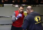 Oostzaan 11 maart 2013
Persconferentie en training Badr Hari bij Mike's gym.
Peter Smulders bv