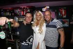 Scheveningen 14 maart 2013
Opening Barbie's bar van Barbie (Samantha de Jong) en haar man Michael v d Plas. Met de zwager (broer Michael)
Peter Smulders bv
