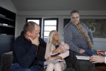 Loosdrecht 21 februari 2013
Presentatie rtl5 programma Huisje boompje Barbie met Samantha de Jong Michael v d Plas en dochter Angelina bij het witte huis. met Manager Jake Hampel
Peter Smulders bv
