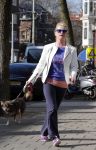 Amsterdam 5 maart 2013
Bridget Maasland laat haar hond uit.
Peter Smulders bv