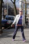 Amsterdam 5 maart 2013
Bridget Maasland laat haar hond uit.
Peter Smulders bv