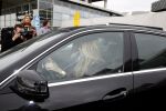 Schiphol 17 maart 2013
Badr Hari en Estelle Cruijff  komen terug van de K1 finale in Zagreb waar Badr zijn voet gebroken heeft . Badr wordt in een rolstoel naar zijn auto gebracht.
Peter Smulders bv