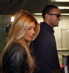 Schiphol 13 maart 2013
Badr Hari en Estelle Cruijff vertrekken vanaf schiphol naar Zagreb waar Badr een K1 event heeft.
Peter Smulders bv