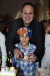 Amsterdam 6 maart 2013
Frans Bauer met Mariska Christiaan Frans Lucas en Jan in carre voor zijn 1000e optreden en de 8 e verjaardag van Frans Jr. Mariska heeft de taarten gemaakt.
Peter Smulders bv