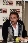 Amsterdam 19 maart 2013
Marco Borsato, ex-kindsoldate Gabriela, 538 DJ's: Barry Paf, Frank Dane en Jeroen Nieuwenhuize bij persconferentie War Child en radio 538.
Peter Smulders bv