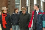 Amsterdam 28 december 2003
Prinses Maxima en Prinses Amalia wandelen met ouders Maxima en broer en zus bij Paleis op de Dam.Jorge Zorreguita en Carmen Zorreguita