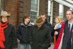 Amsterdam 28 december 2003
Prinses Maxima en Prinses Amalia wandelen met ouders Maxima en broer en zus bij Paleis op de Dam.Jorge Zorreguita en Carmen Zorreguita