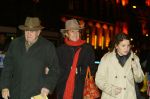 Amsterdam 28 december 2003
Prinses Maxima en Prinses Amalia wandelen met ouders Maxima en broer en zus bij Paleis op de Dam.Jorge Zorreguita en Carmen Zorreguita