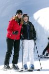 Lech, 27 Februari 2013
Wintersport, skieen
Linda de Mol met kinderen
Foto Peter Smulders BV