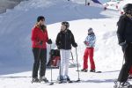 Lech, 27 Februari 2013
Wintersport, skieen
Linda de Mol met kinderen
Foto Peter Smulders BV