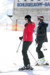 Lech, 27 Februari 2013
Wintersport, skieen
Linda de Mol met kinderen
Foto Peter Smulders BV