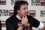 Amsterdam 19 maart 2013
Marco Borsato, ex-kindsoldate Gabriela, 538 DJ's: Barry Paf, Frank Dane en Jeroen Nieuwenhuize bij persconferentie War Child en radio 538.
Peter Smulders bv