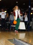 Utrecht 15 maart 2013
Prins van Oranje en Prinses Mï¿½xima gingen vanmorgen bowlen met bezoekers en vrijwilligers van het Catharijnehuis, Stichting Dagopvang Utrecht. Het Catharijnehuis biedt een ontmoetingsplaats voor dak- en thuislozen. Hier kunnen zij, met behulp van persoonlijke en praktische ondersteuning, in dagelijkse levensbehoeften voorzien en ingangen voor verdere hulpverlening vinden. De dienstverlening wordt voornamelijk geleverd door vrijwilligers.
Peter Smulders bv