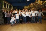 Utrecht 15 maart 2013
Prins van Oranje en Prinses Mï¿½xima gingen vanmorgen bowlen met bezoekers en vrijwilligers van het Catharijnehuis, Stichting Dagopvang Utrecht. Het Catharijnehuis biedt een ontmoetingsplaats voor dak- en thuislozen. Hier kunnen zij, met behulp van persoonlijke en praktische ondersteuning, in dagelijkse levensbehoeften voorzien en ingangen voor verdere hulpverlening vinden. De dienstverlening wordt voornamelijk geleverd door vrijwilligers.
Peter Smulders bv