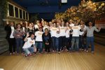 Utrecht 15 maart 2013
Prins van Oranje en Prinses Mï¿½xima gingen vanmorgen bowlen met bezoekers en vrijwilligers van het Catharijnehuis, Stichting Dagopvang Utrecht. Het Catharijnehuis biedt een ontmoetingsplaats voor dak- en thuislozen. Hier kunnen zij, met behulp van persoonlijke en praktische ondersteuning, in dagelijkse levensbehoeften voorzien en ingangen voor verdere hulpverlening vinden. De dienstverlening wordt voornamelijk geleverd door vrijwilligers.
Peter Smulders bv