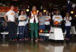 Utrecht 15 maart 2013
Prins van Oranje en Prinses Mï¿½xima gingen vanmorgen bowlen met bezoekers en vrijwilligers van het Catharijnehuis, Stichting Dagopvang Utrecht. Het Catharijnehuis biedt een ontmoetingsplaats voor dak- en thuislozen. Hier kunnen zij, met behulp van persoonlijke en praktische ondersteuning, in dagelijkse levensbehoeften voorzien en ingangen voor verdere hulpverlening vinden. De dienstverlening wordt voornamelijk geleverd door vrijwilligers.
Peter Smulders bv