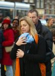 Amsterdam 28 december 2003
Prinses Maxima en Prinses Amalia wandelen met ouders Maxima en broer en zus bij Paleis op de Dam.Jorge Zorreguita en Carmen Zorreguita
Peter Smulders bv