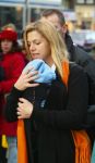 Amsterdam 28 december 2003
Prinses Maxima en Prinses Amalia wandelen met ouders Maxima en broer en zus bij Paleis op de Dam.Jorge Zorreguita en Carmen Zorreguita