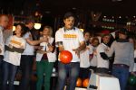 Utrecht 15 maart 2013
Prins van Oranje en Prinses Mï¿½xima gingen vanmorgen bowlen met bezoekers en vrijwilligers van het Catharijnehuis, Stichting Dagopvang Utrecht. Het Catharijnehuis biedt een ontmoetingsplaats voor dak- en thuislozen. Hier kunnen zij, met behulp van persoonlijke en praktische ondersteuning, in dagelijkse levensbehoeften voorzien en ingangen voor verdere hulpverlening vinden. De dienstverlening wordt voornamelijk geleverd door vrijwilligers.
Peter Smulders bv