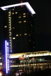 Amsterdam Breukelen 11 maart 2013
Mariska v Kolck met nieuwe vriend Rick Meijer bij het okura hotel en dasarna kussend bij haar huis in Breukelen.
Peter Smulders bv