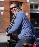 Amsterdam 5 maart 2013
Patrick Huisman met zijn vriendin Madelon Doornbos op de fiets in amsterdam zuid.
Peter Smulders bv