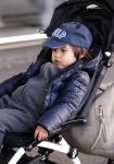 Amsterdam Schiphol 13 maart 2013
Doutzen Kroes en haar zoon Phyllon worden thuis door taxi opgehaald en naar schiphol gebracht.
Peter Smulders bv