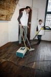 Bergen op zoom 16 maart 2013
Prinses Laurentien helpt mee met de grote schoonmaak in Museum De Gevangenpoort. De prinses en haar man prins Constantijn verrichten samen met hun kinderen  Eloise en Claus Cazimir de schoonmaakwerkzaamheden in het kader van de vrijwilligersactie NLdoet.
Peter Smulders bv