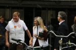 Utrecht 15 maart 2013
Prins van Oranje en Prinses Mï¿½xima gingen vanmorgen bowlen met bezoekers en vrijwilligers van het Catharijnehuis, Stichting Dagopvang Utrecht. Het Catharijnehuis biedt een ontmoetingsplaats voor dak- en thuislozen. Hier kunnen zij, met behulp van persoonlijke en praktische ondersteuning, in dagelijkse levensbehoeften voorzien en ingangen voor verdere hulpverlening vinden. De dienstverlening wordt voornamelijk geleverd door vrijwilligers.
Peter Smulders bv